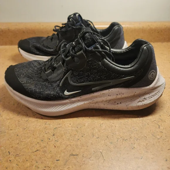 Nike‎ Air Zoom Winflo 8 Shield Men's Running Shoes Black Water Resistant US 11.5 - Picture 2 of 6